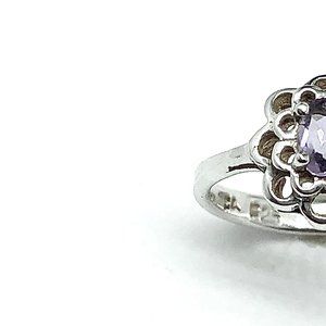 Ring | sz5 Sterling Silver Petite Filigree Flower Design Amethyst Solitaire Ring